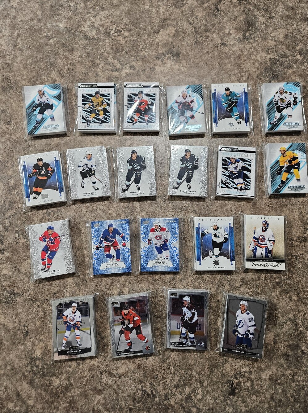 525 Upper Deck NHL Hockey Cards – 21 Packs